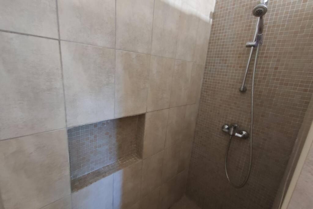 Logement Tout Confort Au Calme Entre Saint Tropez Et Les Gorges Du Verdon Le Thoronet Buitenkant foto
