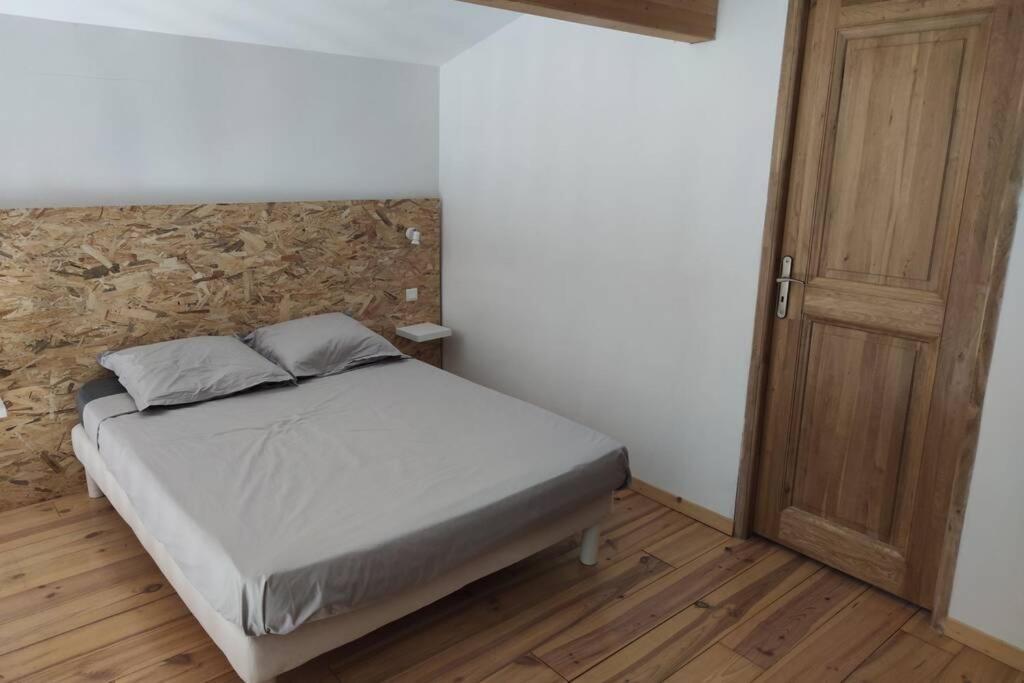 Logement Tout Confort Au Calme Entre Saint Tropez Et Les Gorges Du Verdon Le Thoronet Buitenkant foto